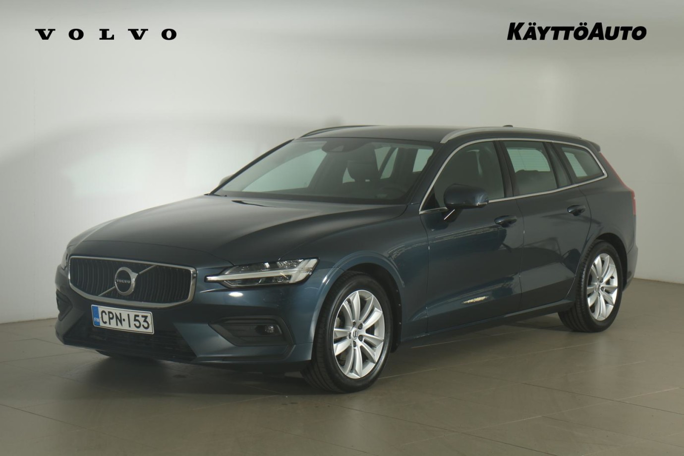 Esittelykuva VOLVO V60 bensiiniautosta.