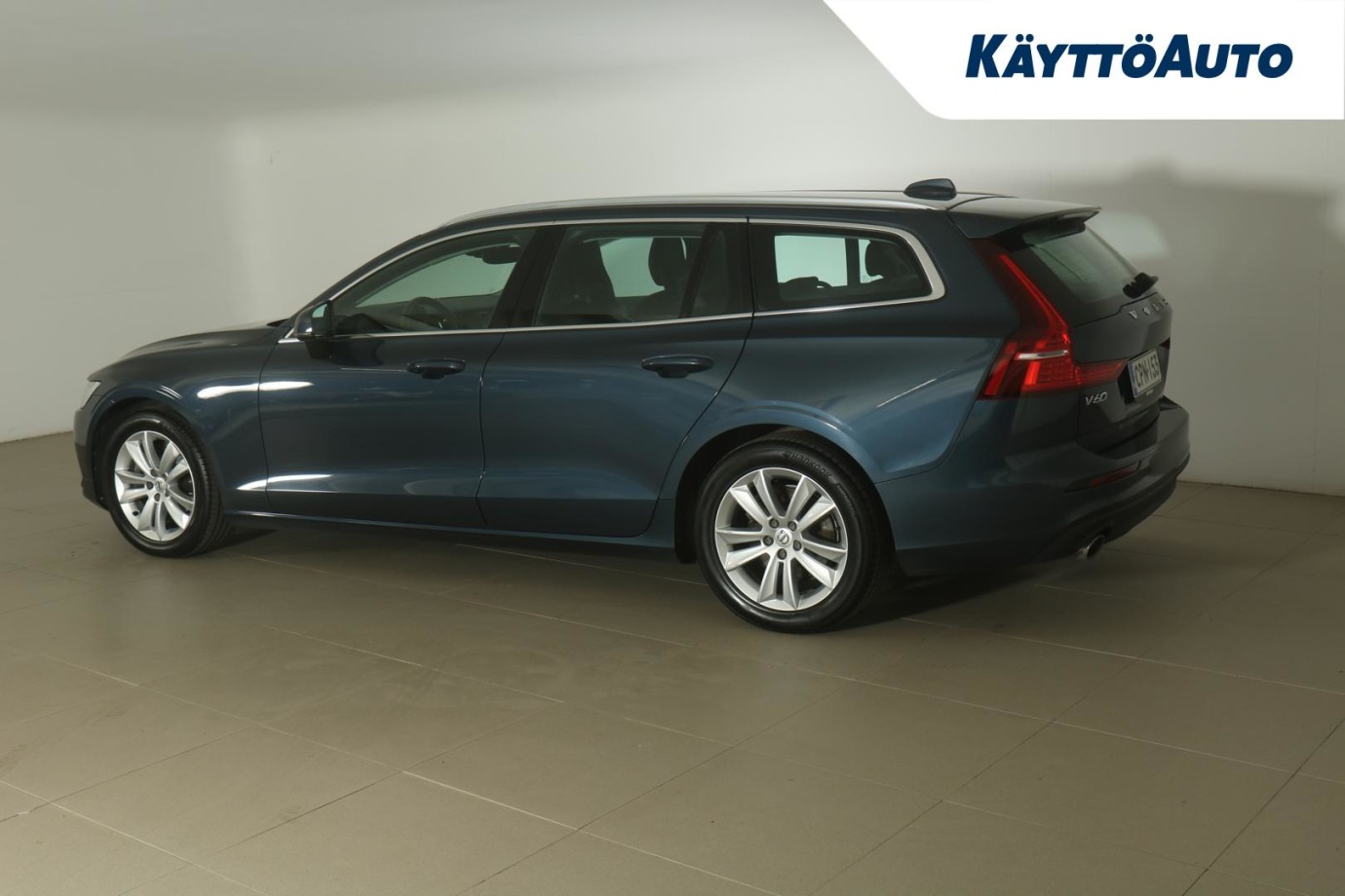 Esittelykuva VOLVO V60 bensiiniautosta.