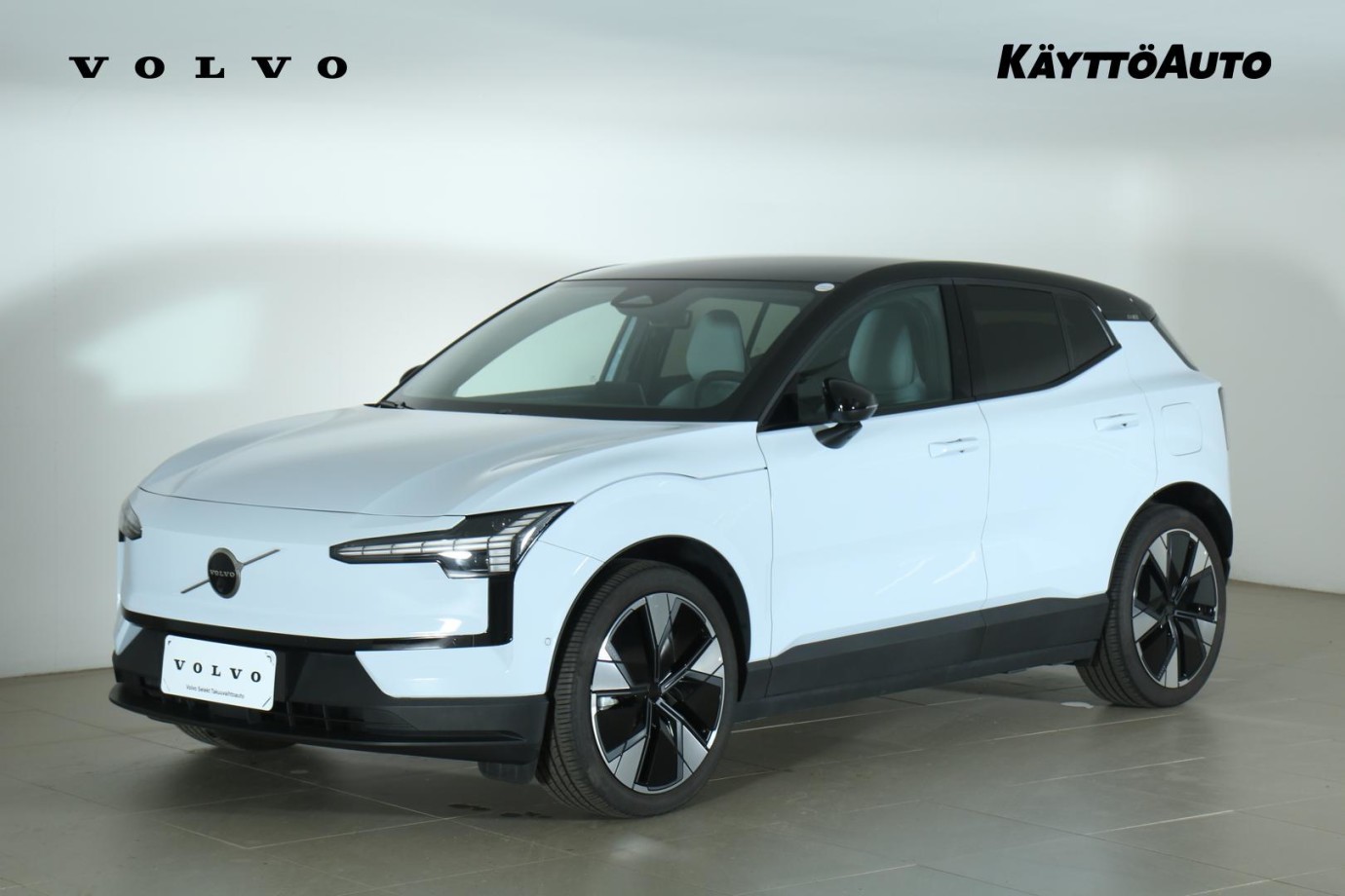 Esittelykuva VOLVO EX30 täyssähköautosta.