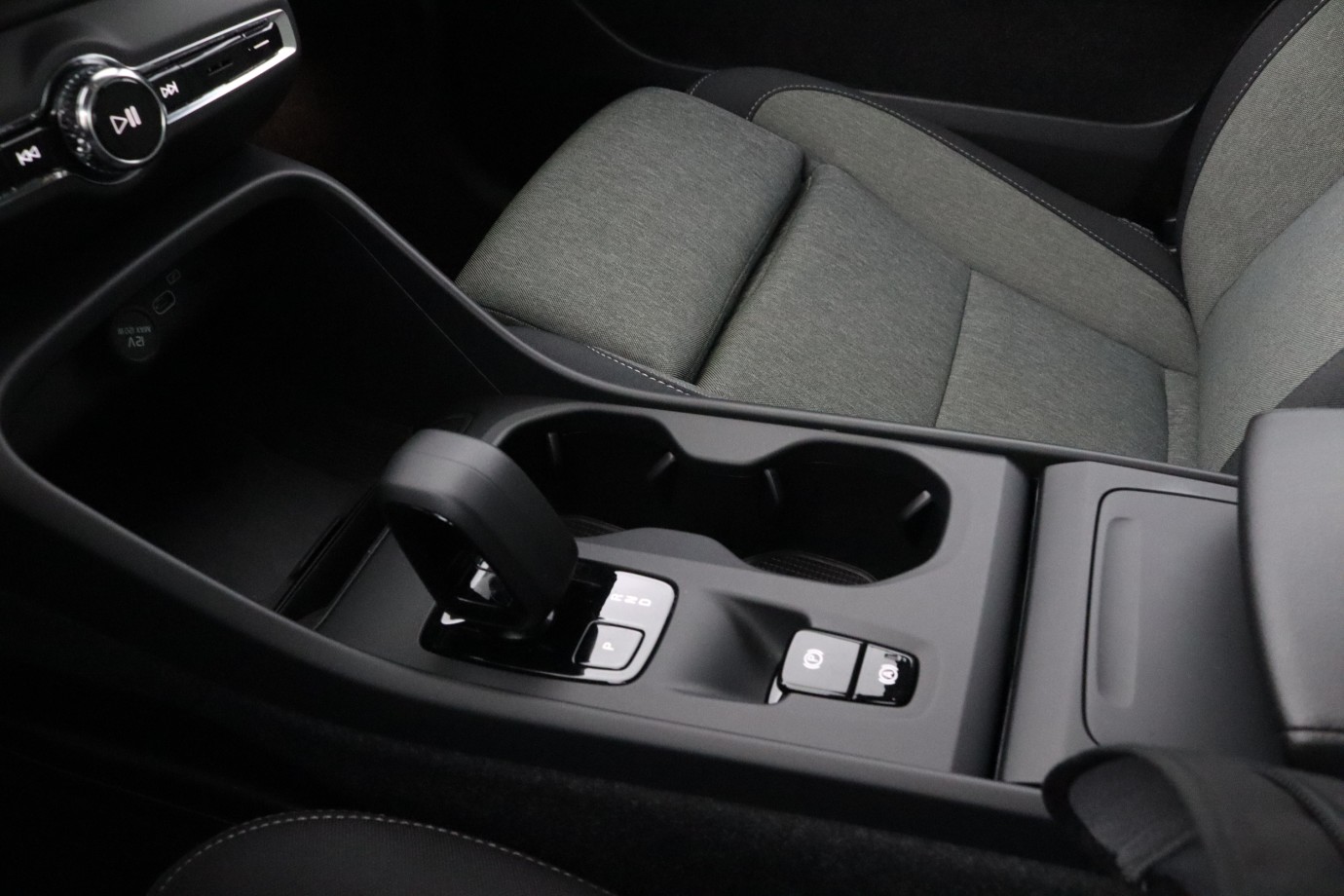 Esittelykuva VOLVO XC40