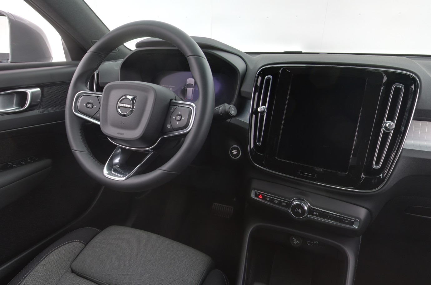 Esittelykuva VOLVO XC40
