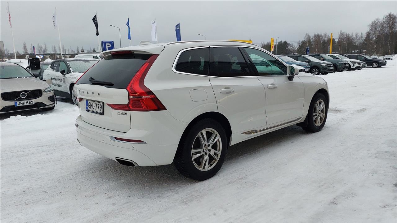 Volvo Xc60 - D4 Awd Inscription Aut (b) Kattoluukku, Navi 