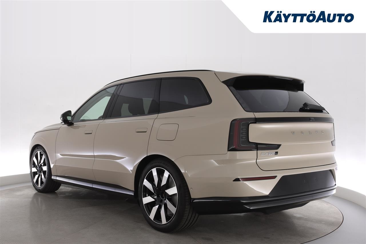 Esittelykuva Volvo EX90 täyssähköautosta.
