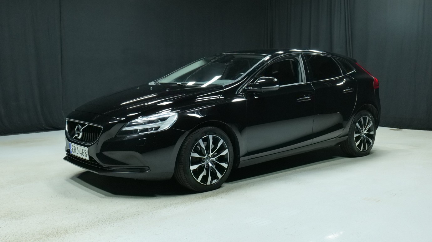 Esittelykuva Volvo V40 bensiiniautosta.