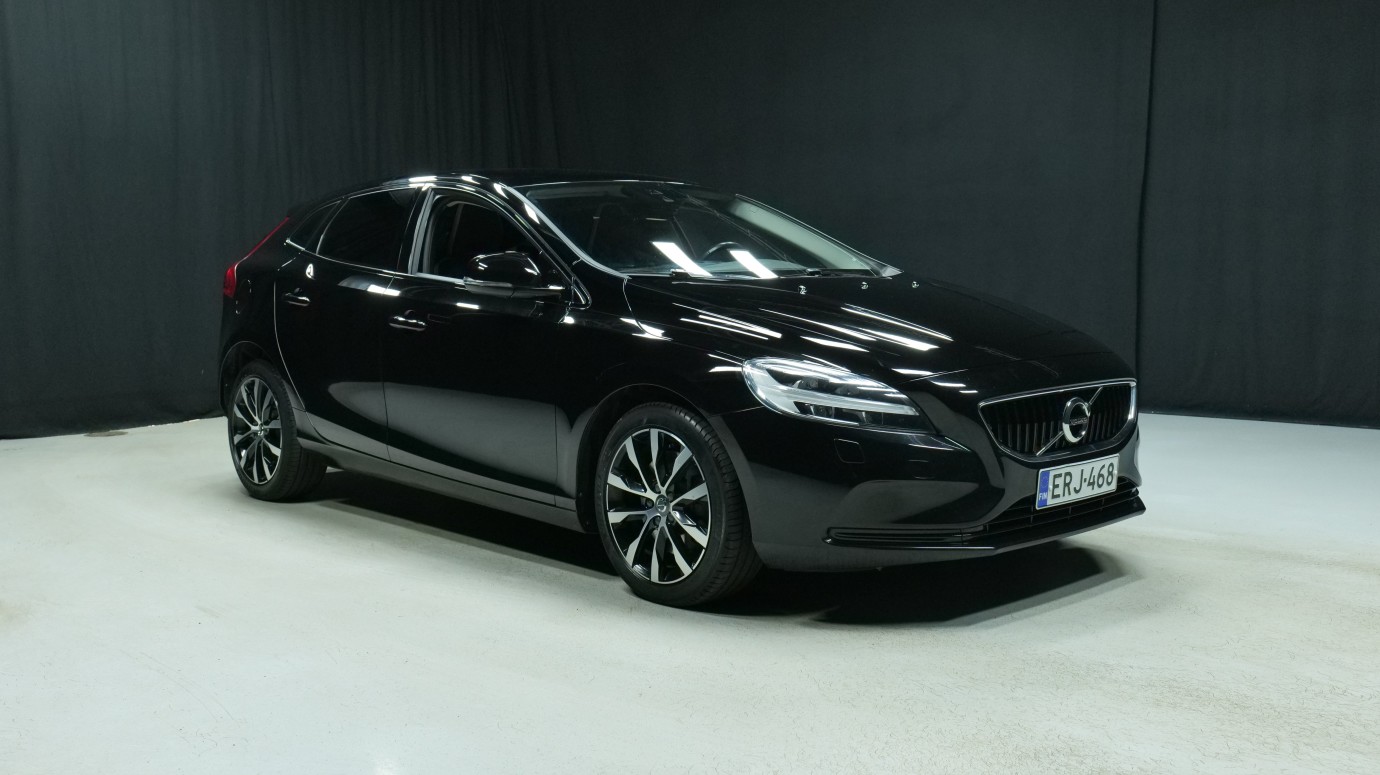 Esittelykuva Volvo V40 bensiiniautosta.
