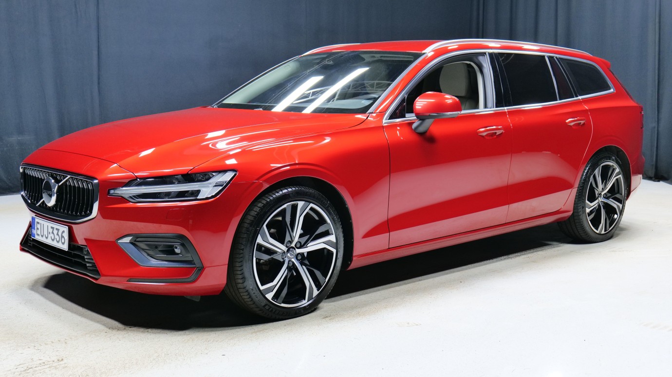 Esittelykuva Volvo V60 dieselautosta.