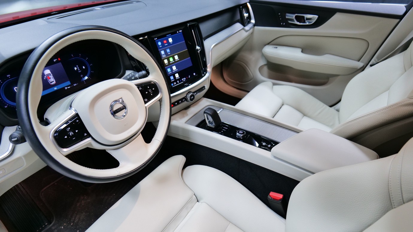 Esittelykuva Volvo V60 dieselautosta.