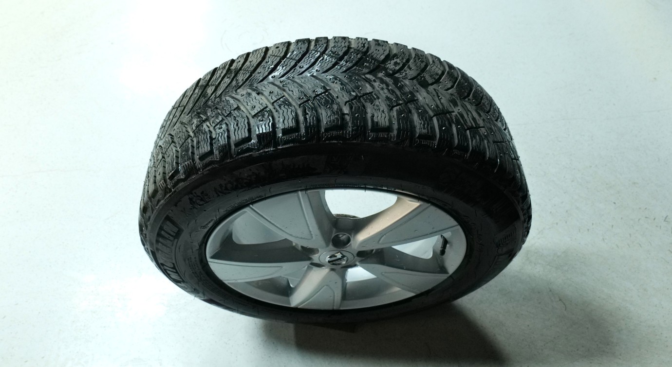 Esittelykuva Volvo XC40 bensiiniautosta.
