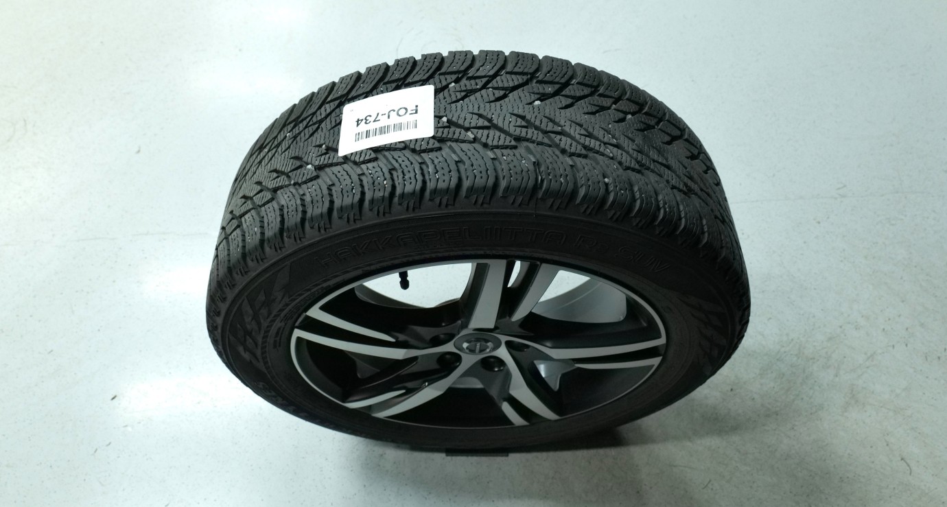 Esittelykuva Volvo XC40 bensiiniautosta.