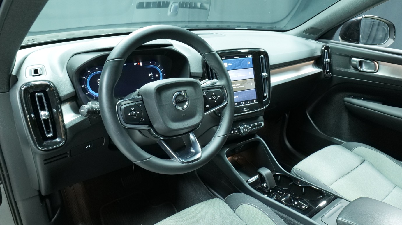 Esittelykuva Volvo XC40 bensiiniautosta.