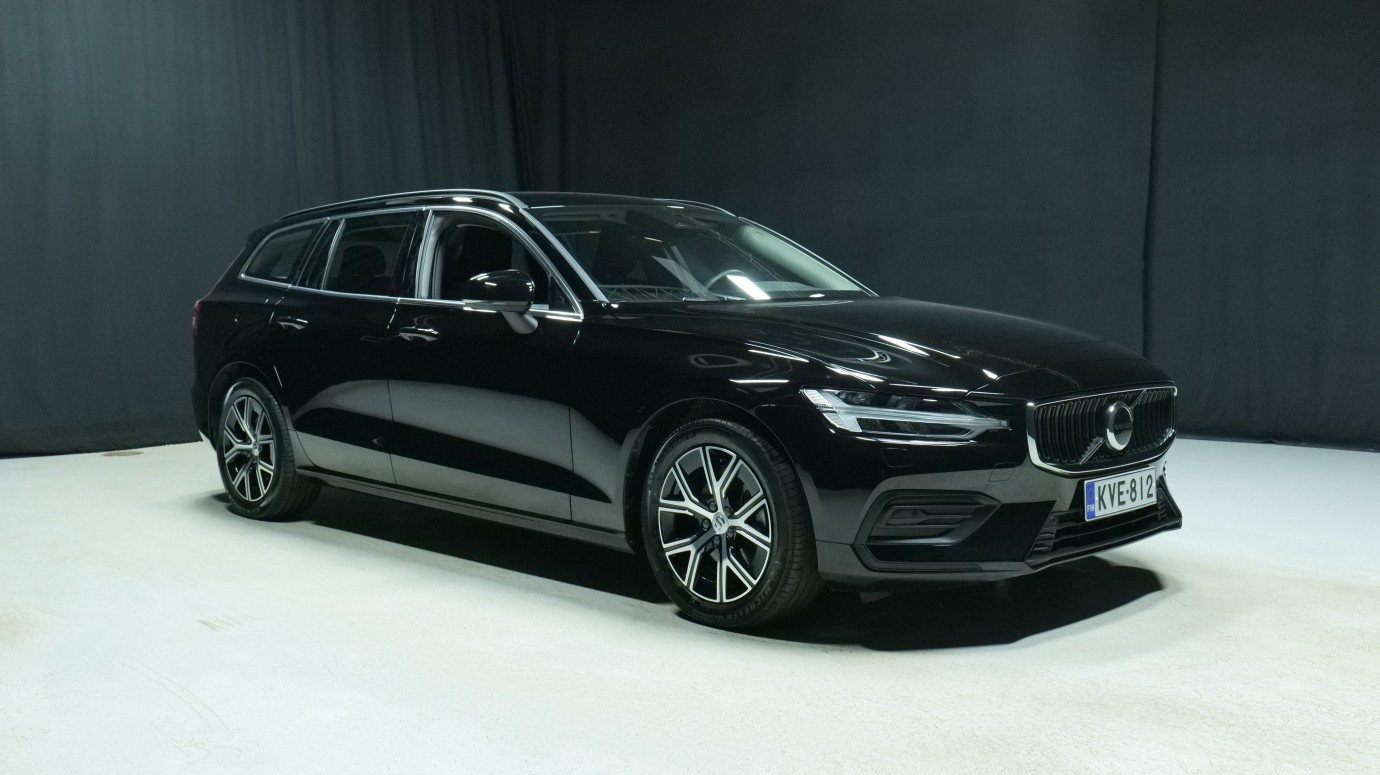 Esittelykuva Volvo V60 bensiiniautosta.