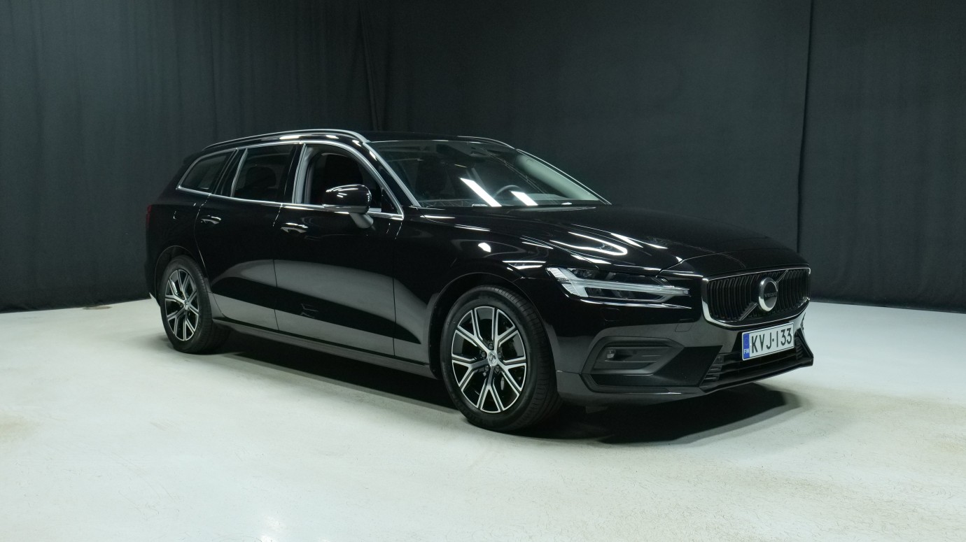 Esittelykuva Volvo V60 bensiiniautosta.