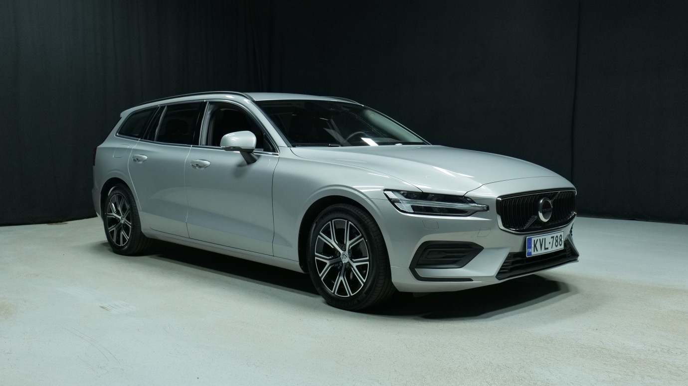 Esittelykuva Volvo V60 bensiiniautosta.