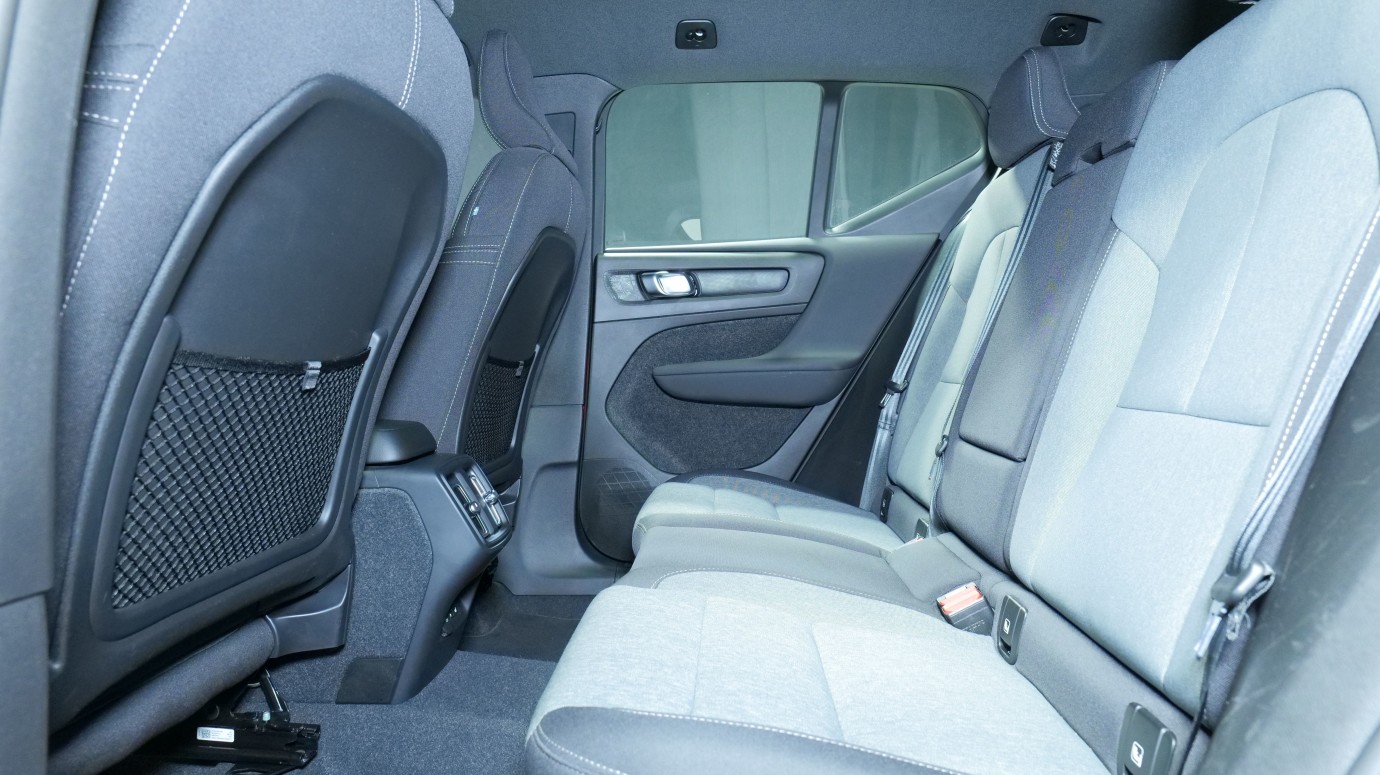 Esittelykuva Volvo XC40 bensiiniautosta.