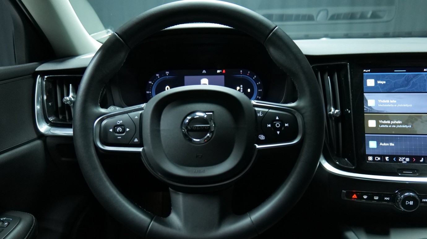 Esittelykuva Volvo V60 bensiiniautosta.