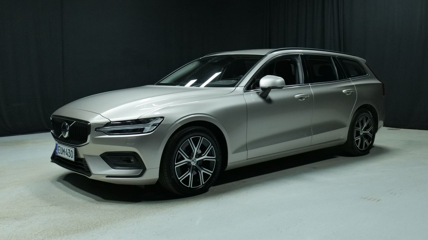 Esittelykuva Volvo V60 bensiiniautosta.