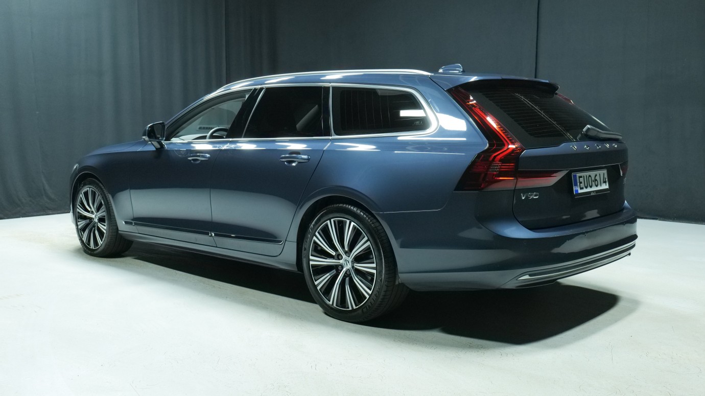 Esittelykuva Volvo V90 dieselautosta.