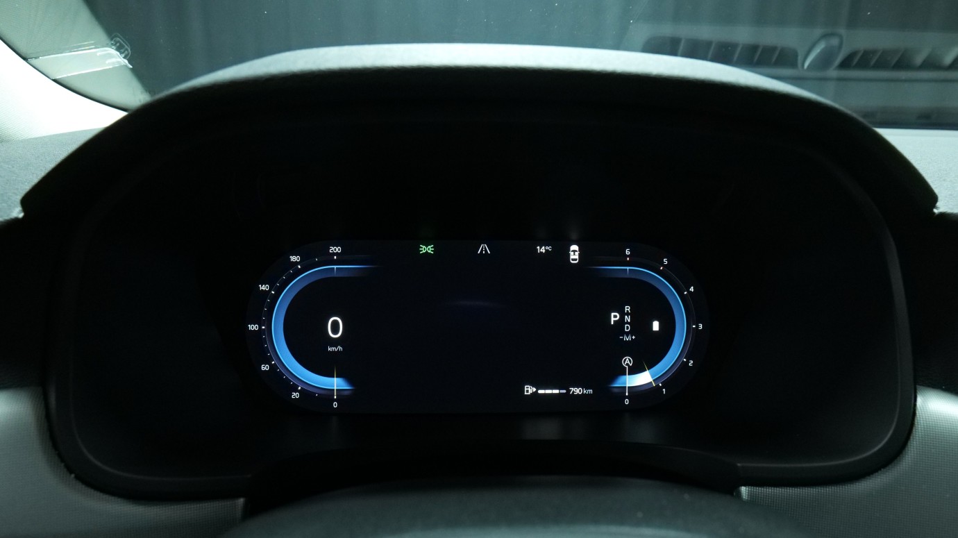 Esittelykuva Volvo V90 dieselautosta.
