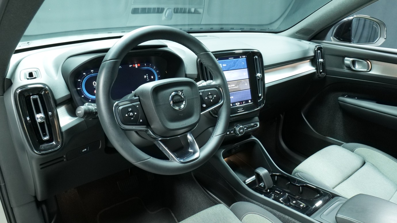 Esittelykuva Volvo XC40 bensiiniautosta.
