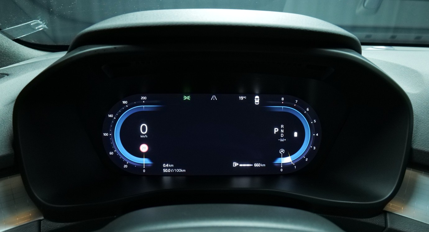 Esittelykuva Volvo XC40 bensiiniautosta.