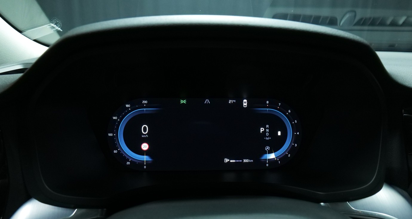 Esittelykuva Volvo V60 bensiiniautosta.