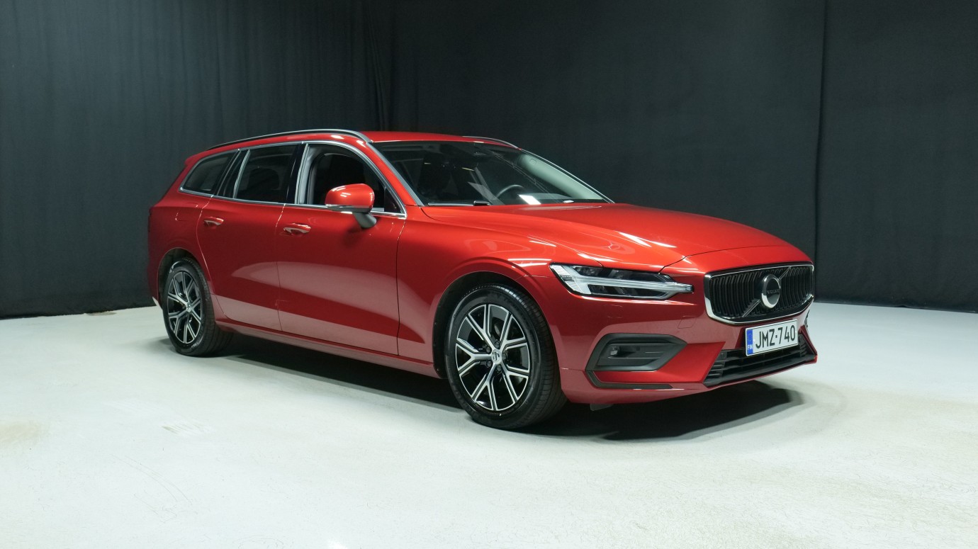 Esittelykuva Volvo V60 bensiiniautosta.