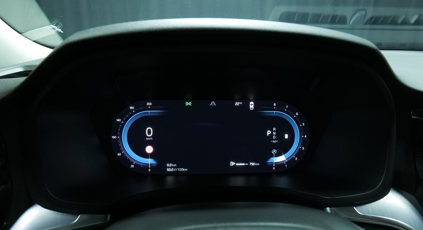 Esittelykuva Volvo V60 bensiiniautosta.