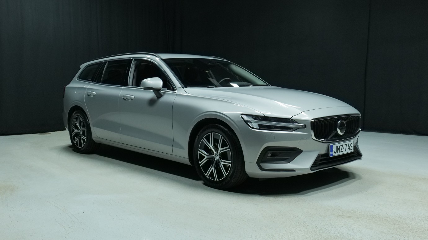Esittelykuva Volvo V60 bensiiniautosta.