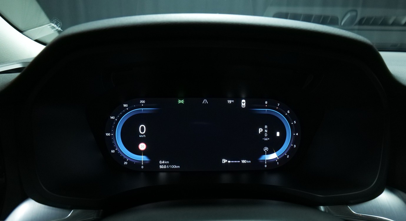 Esittelykuva Volvo V60 bensiiniautosta.