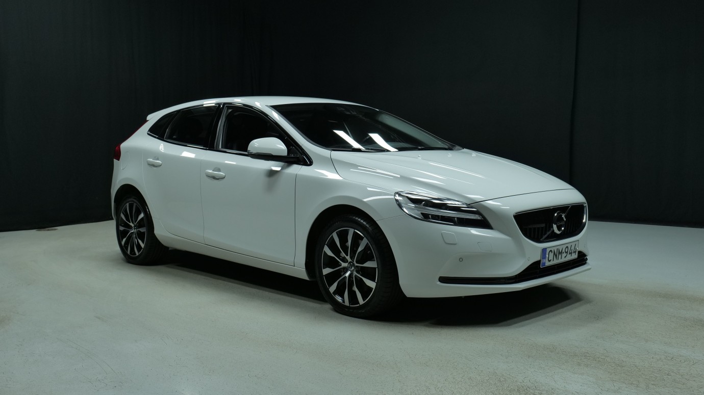 Esittelykuva Volvo V40 bensiiniautosta.