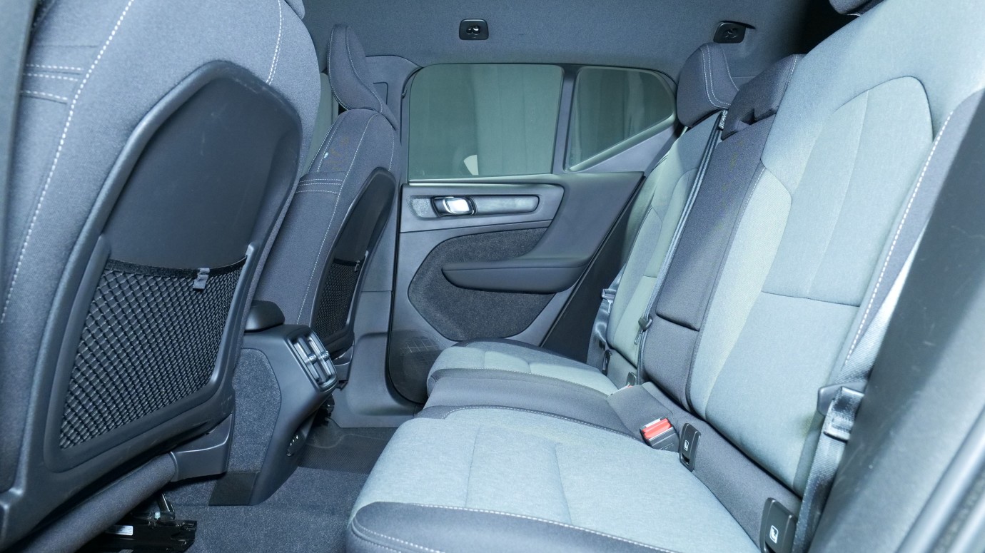Esittelykuva Volvo XC40 bensiiniautosta.