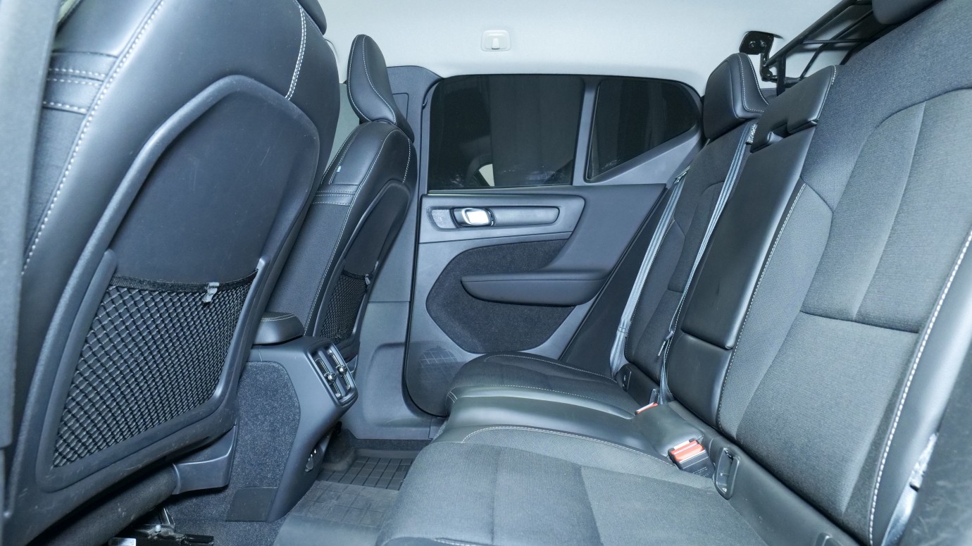 Esittelykuva Volvo XC40 bensiiniautosta.