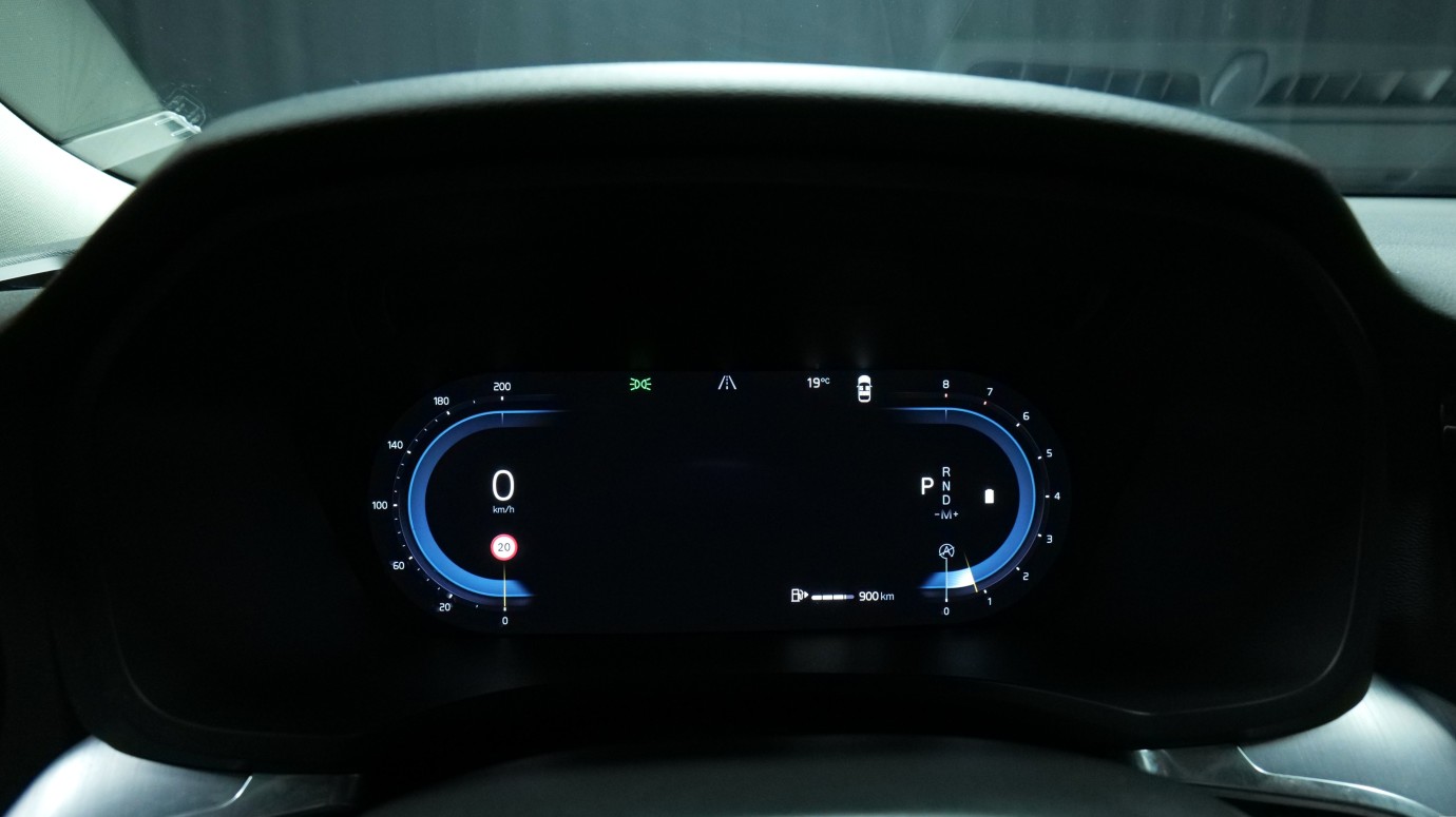 Esittelykuva Volvo V60 bensiiniautosta.