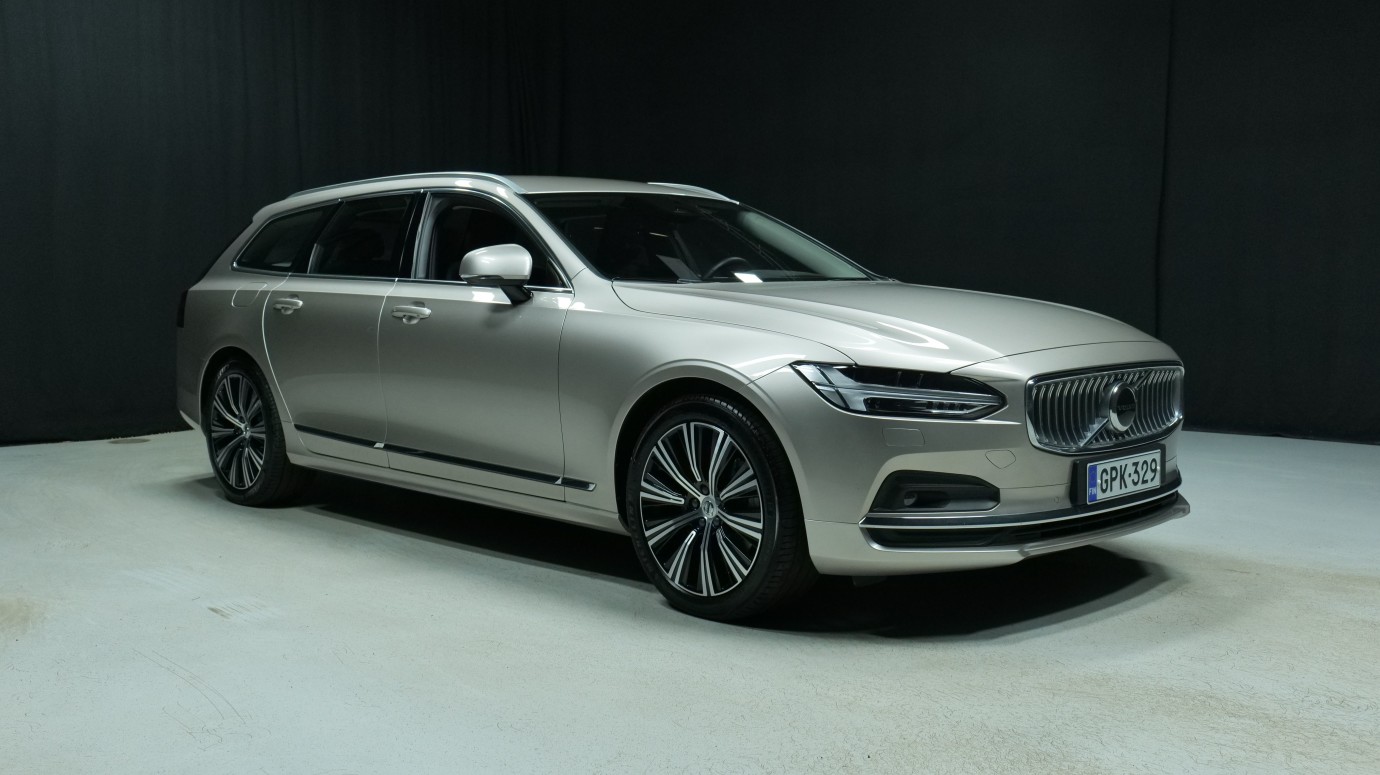 Esittelykuva Volvo V90 dieselautosta.