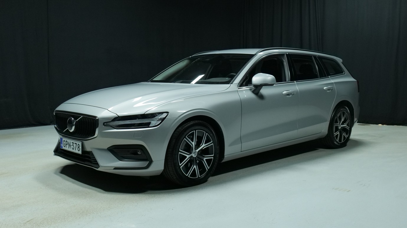 Esittelykuva Volvo V60 bensiiniautosta.