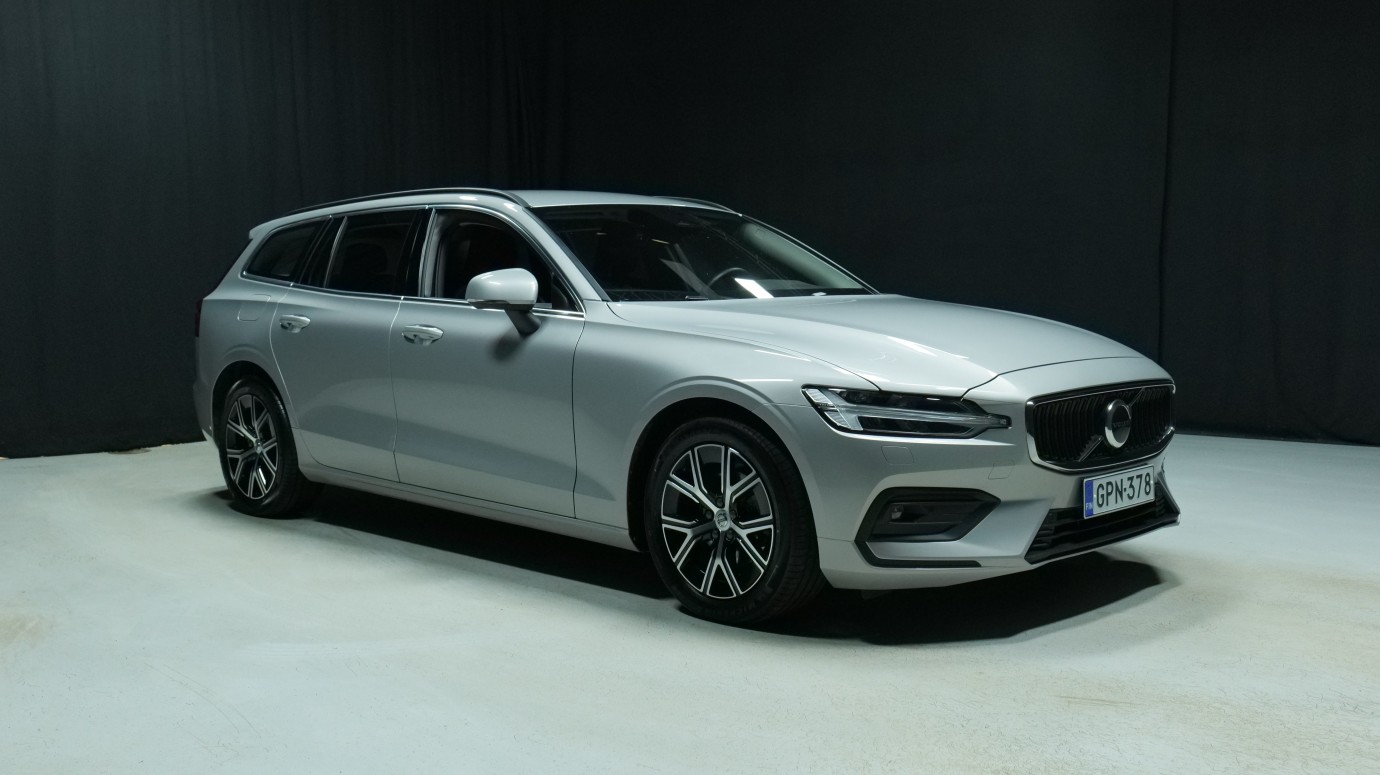 Esittelykuva Volvo V60 bensiiniautosta.