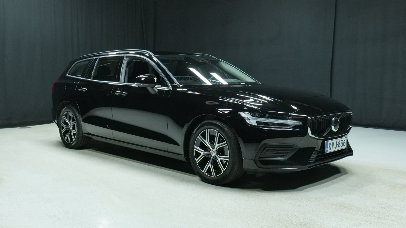 Esittelykuva Volvo V60 kevythybridiautosta.