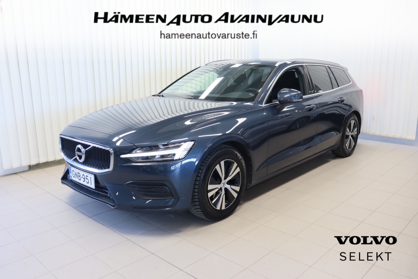 Esittelykuva VOLVO V60 dieselautosta.