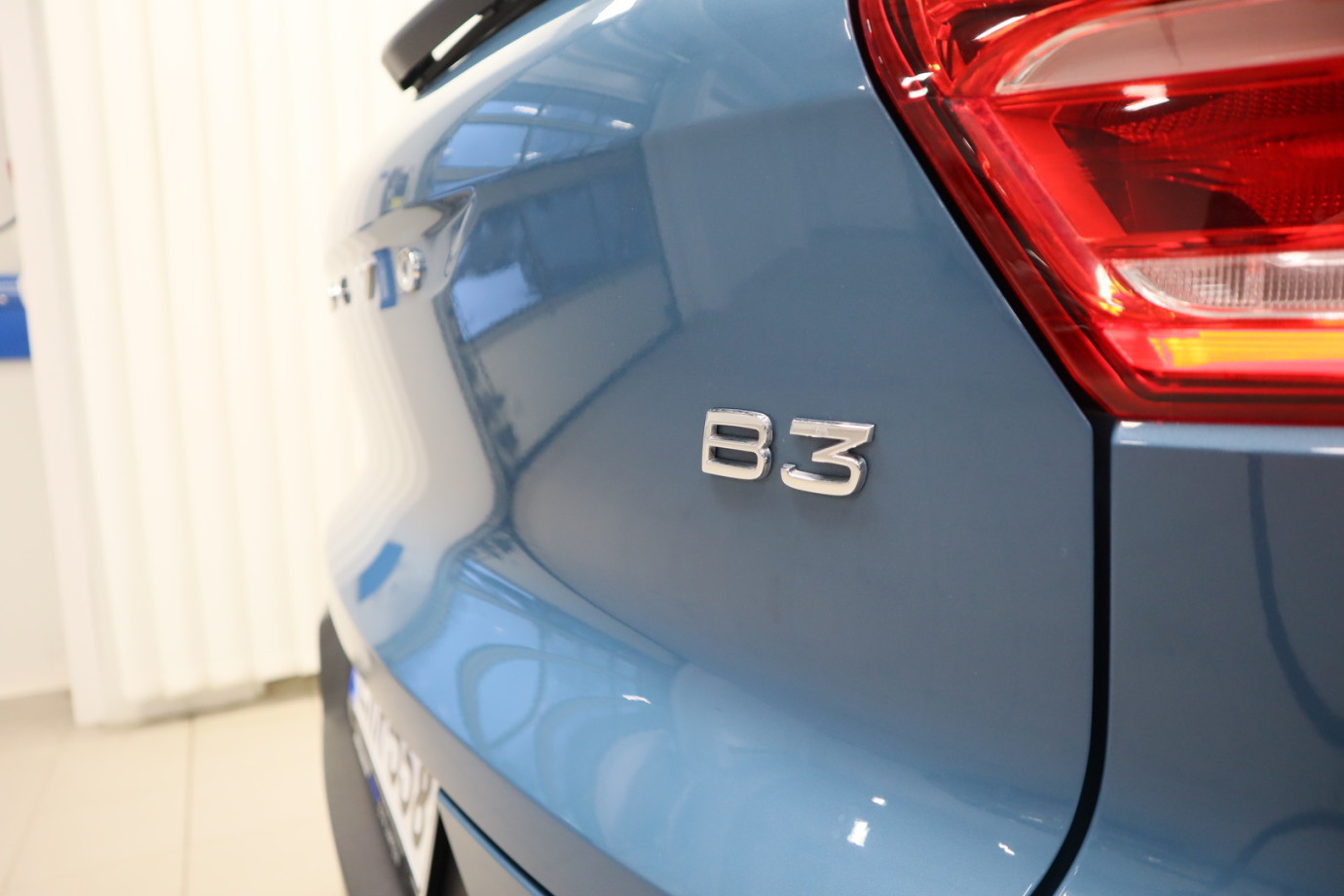 Esittelykuva VOLVO XC40 bensiiniautosta.