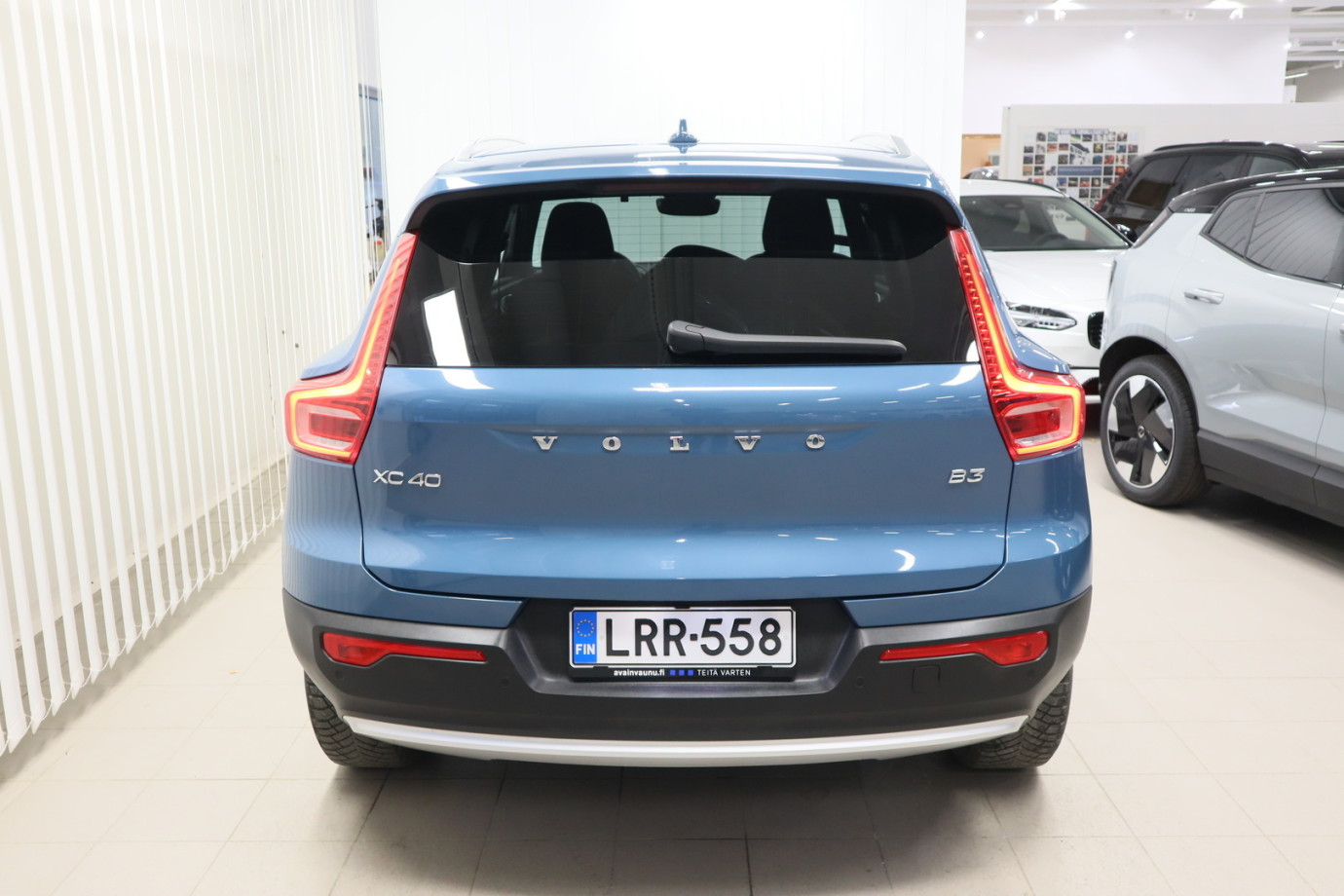 Esittelykuva VOLVO XC40 bensiiniautosta.