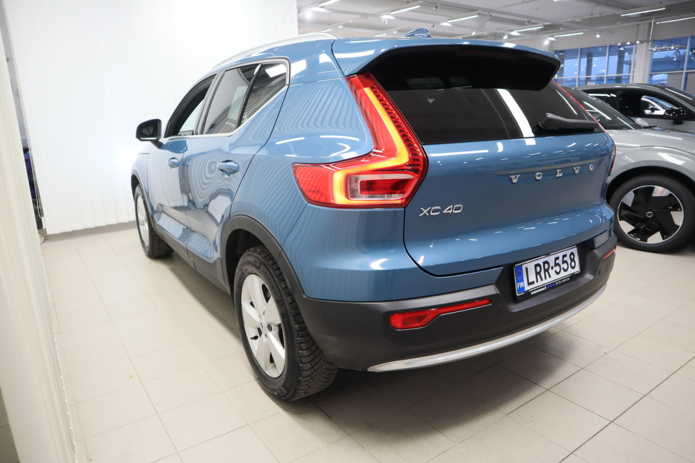 Esittelykuva VOLVO XC40 bensiiniautosta.