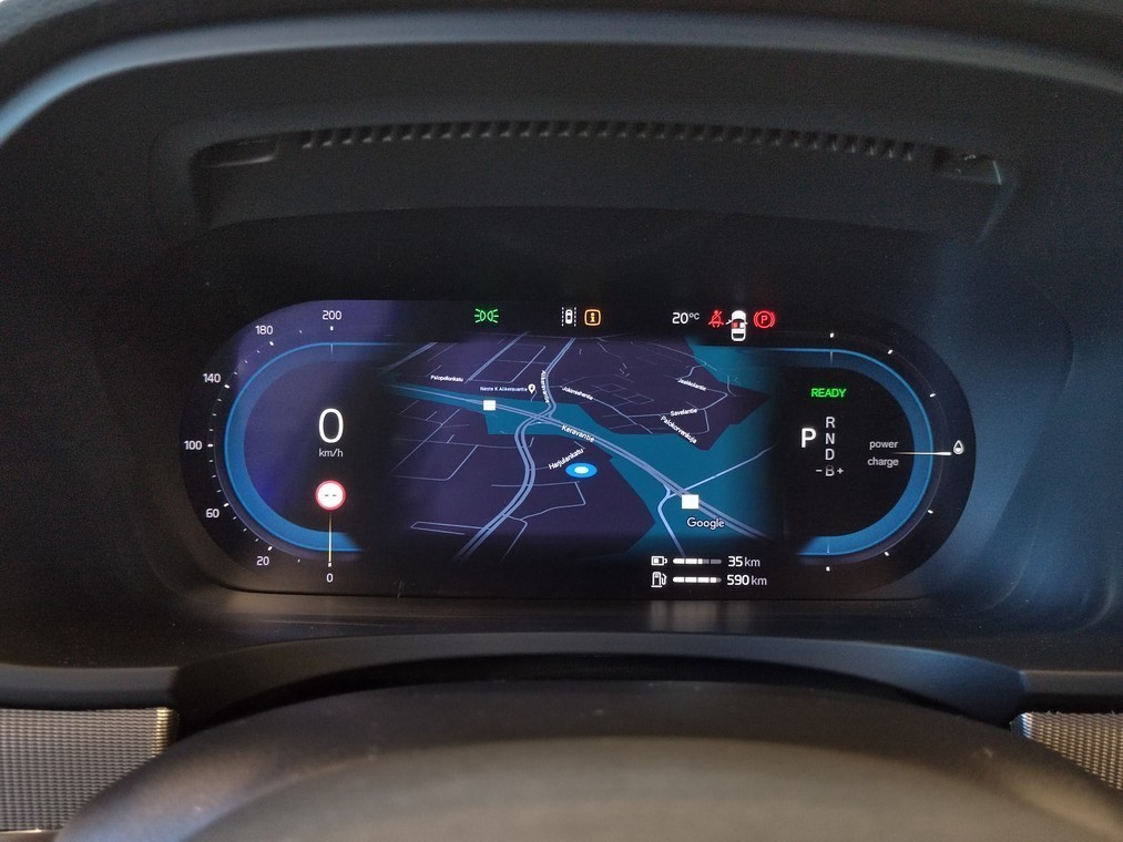 Esittelykuva VOLVO V90 lataushybridiautosta.