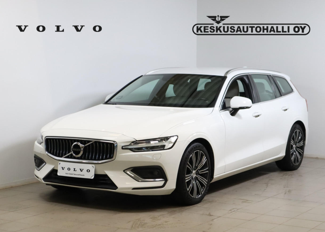 Esittelykuva VOLVO V60 dieselautosta.