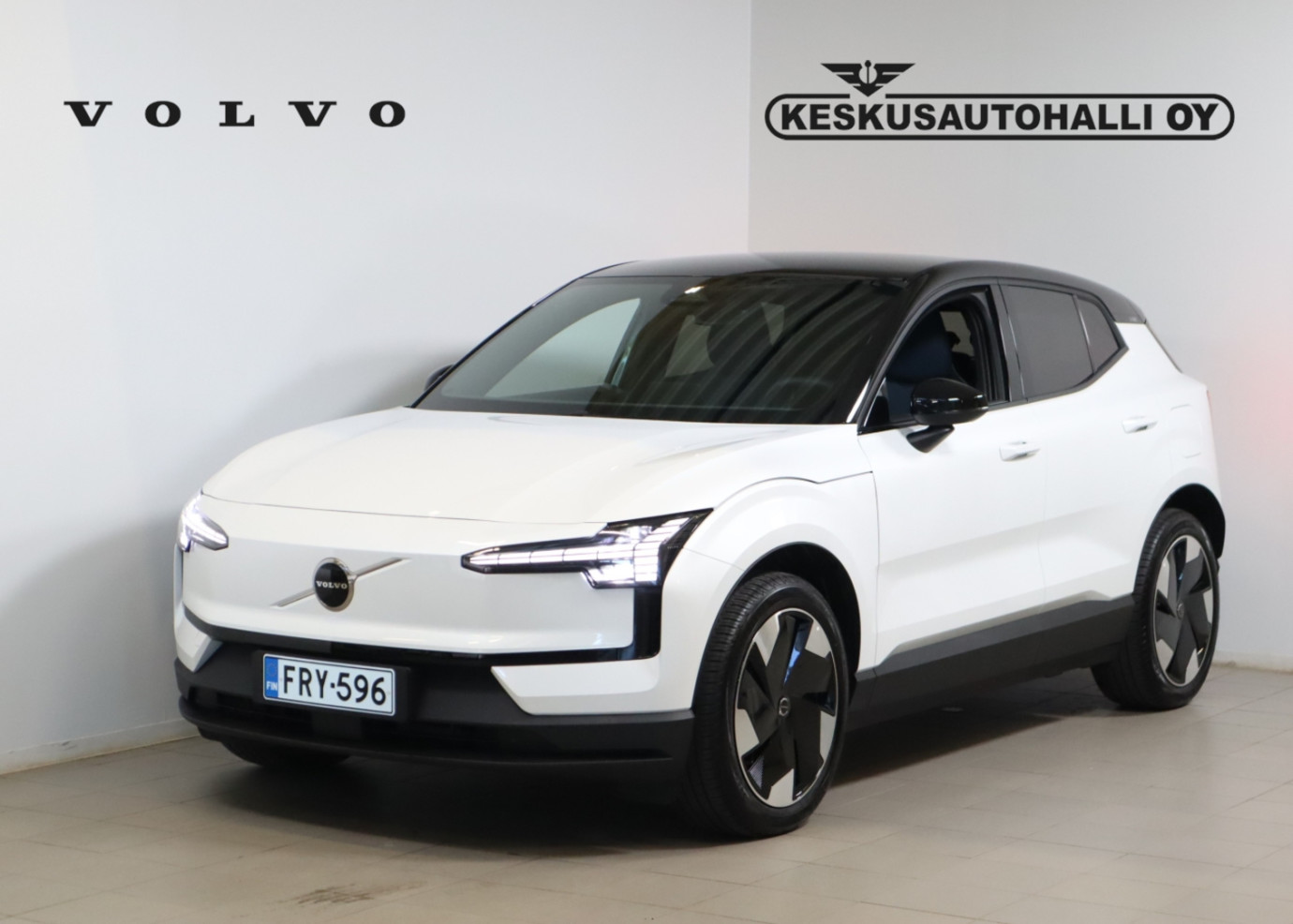 Esittelykuva VOLVO EX30 täyssähköautosta.