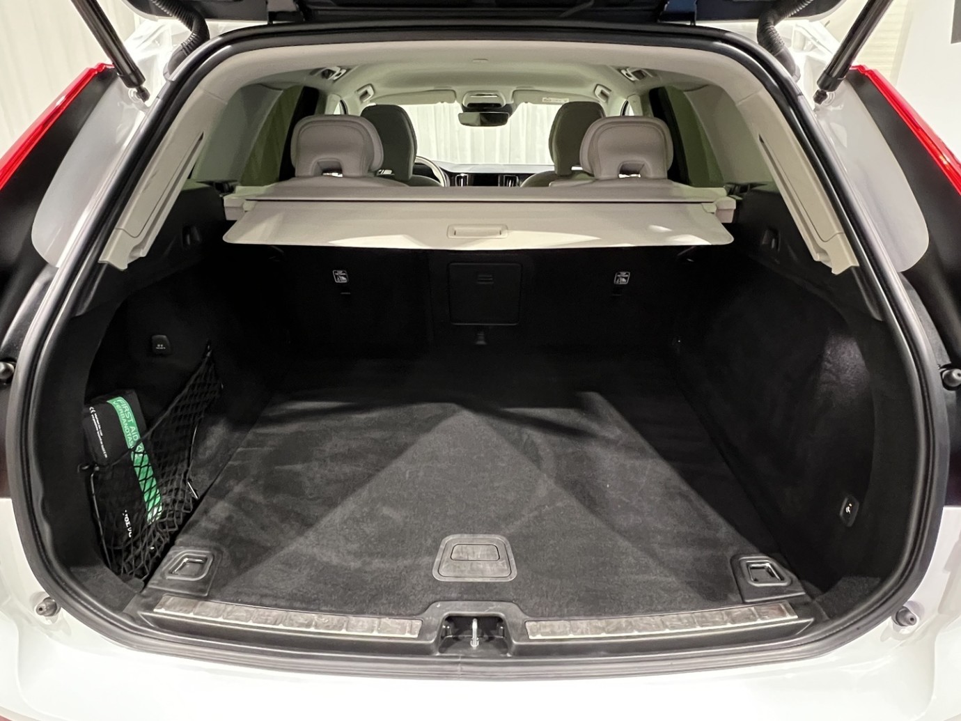 Esittelykuva VOLVO XC60 dieselautosta.