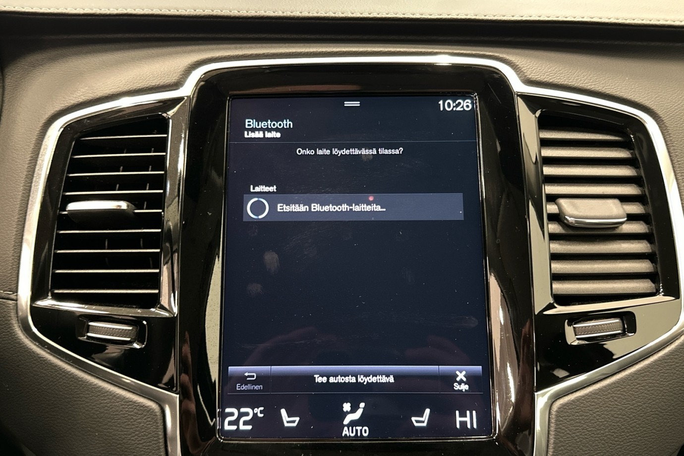 Esittelykuva VOLVO XC90 lataushybridiautosta.