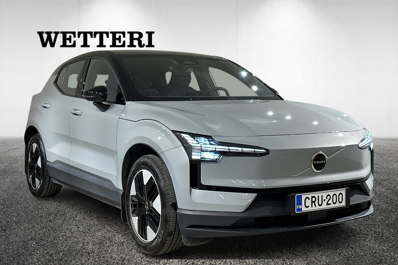 Esittelykuva VOLVO EX30 täyssähköautosta.