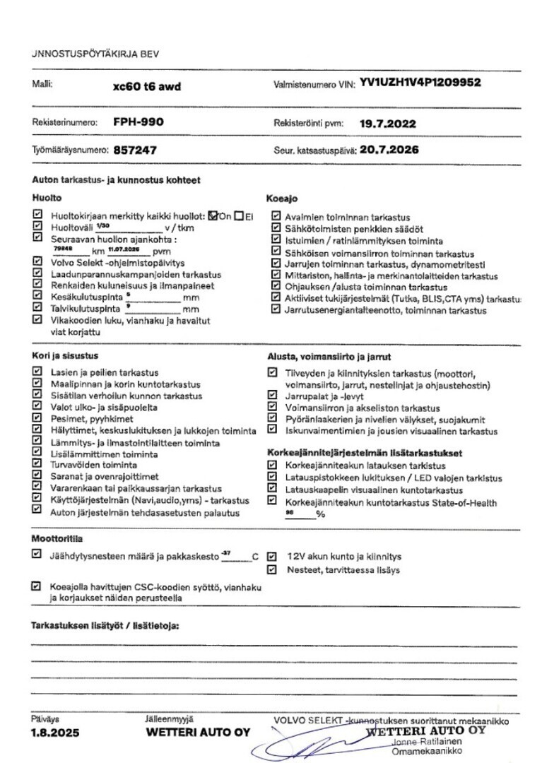 Esittelykuva VOLVO XC60 lataushybridiautosta.
