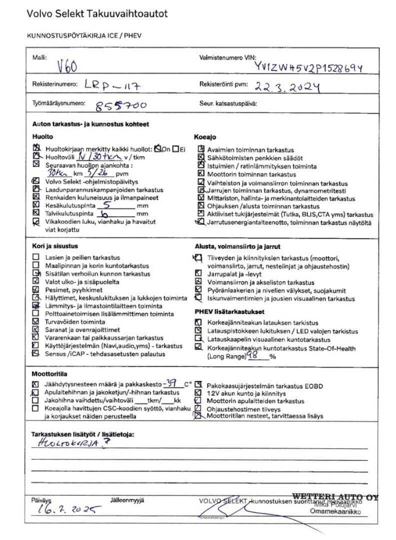 Esittelykuva VOLVO V60 lataushybridiautosta.