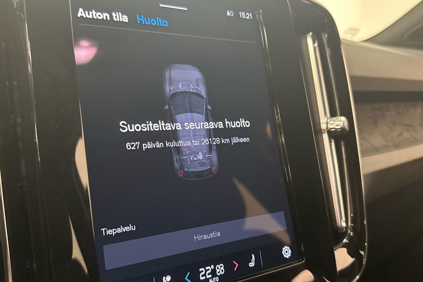 Esittelykuva VOLVO XC40 täyssähköautosta.